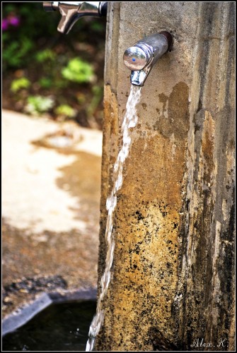 Wallpapers Constructions and architecture Fountains - Water Jets au fil de l'eau