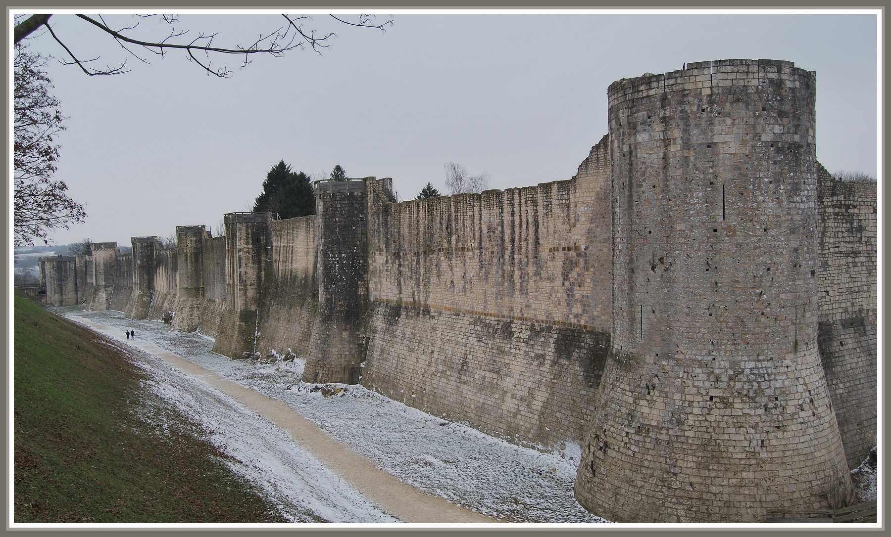 Fonds d'cran Constructions et architecture Ruines - Vestiges Provins (77) Les remparts