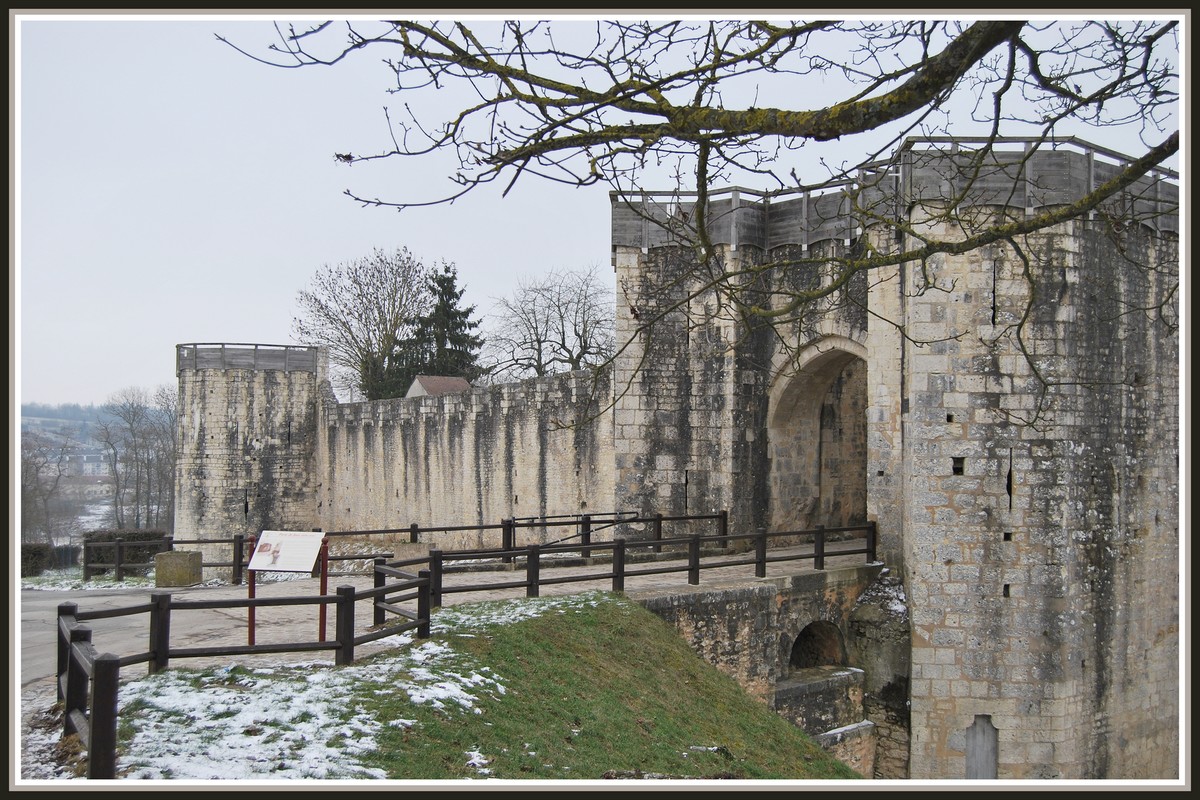 Wallpapers Constructions and architecture Ruins Provins (77) Les remparts