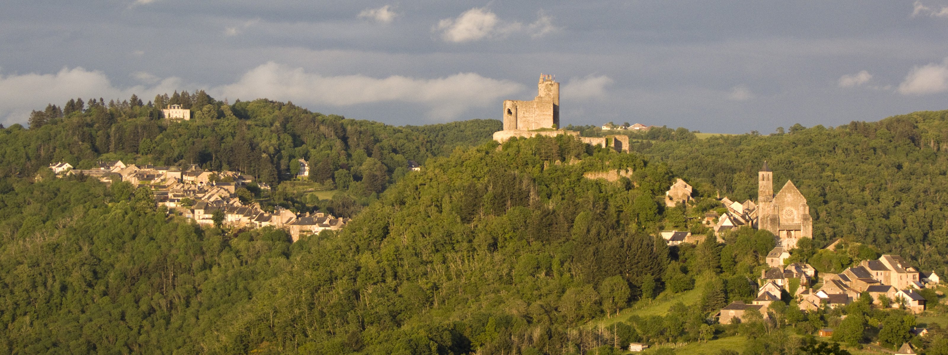 Fonds d'cran Dual Screen Paysages Najac (aveyron)