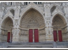 Fonds d'cran Constructions et architecture Amiens (80) Le parvis de la Cathdrale