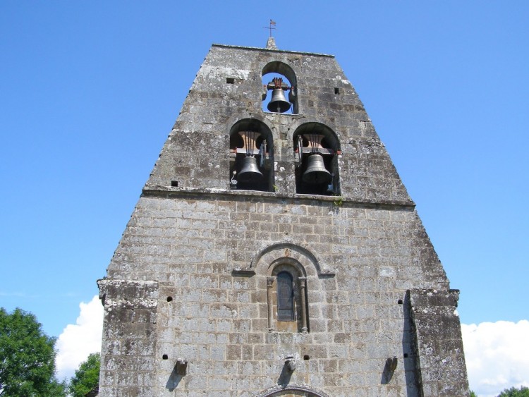 Fonds d'cran Voyages : Europe France > Auvergne VEBRET - clocher    peigne  (15 )