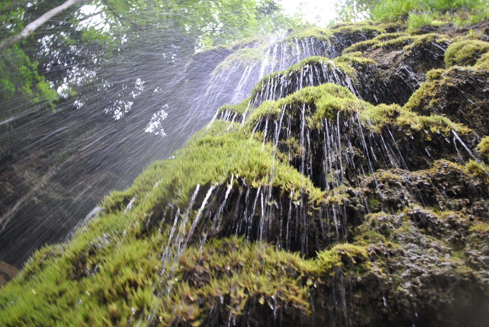 Wallpapers Nature Waterfalls les chutes d'omblze