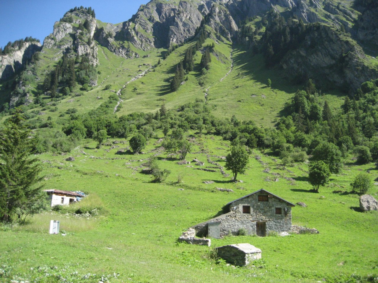 Wallpapers Nature Mountains Chalet vers la plagne.