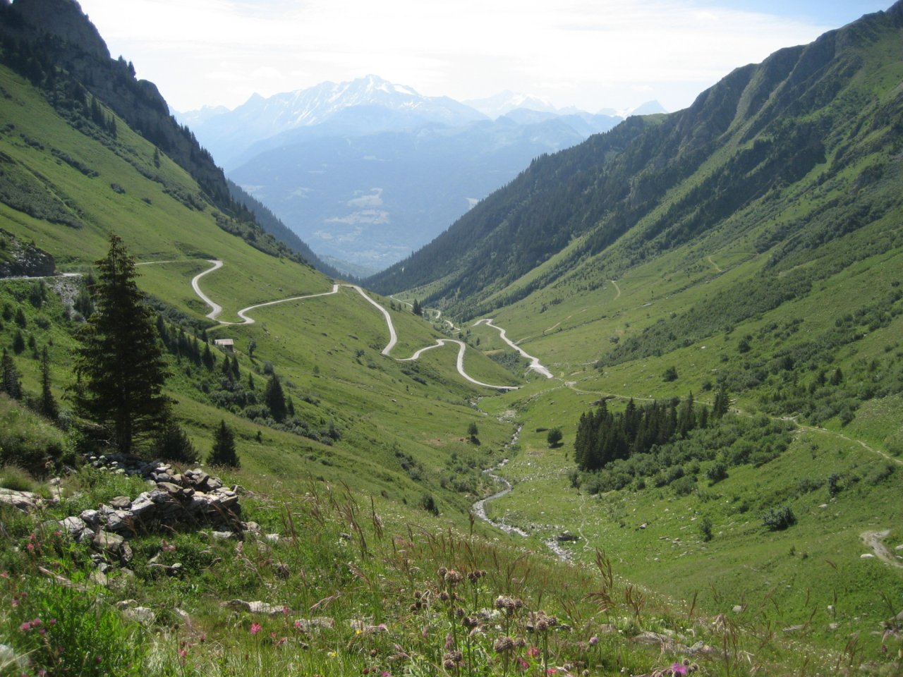 Wallpapers Nature Mountains Montagne vers La Plagne.