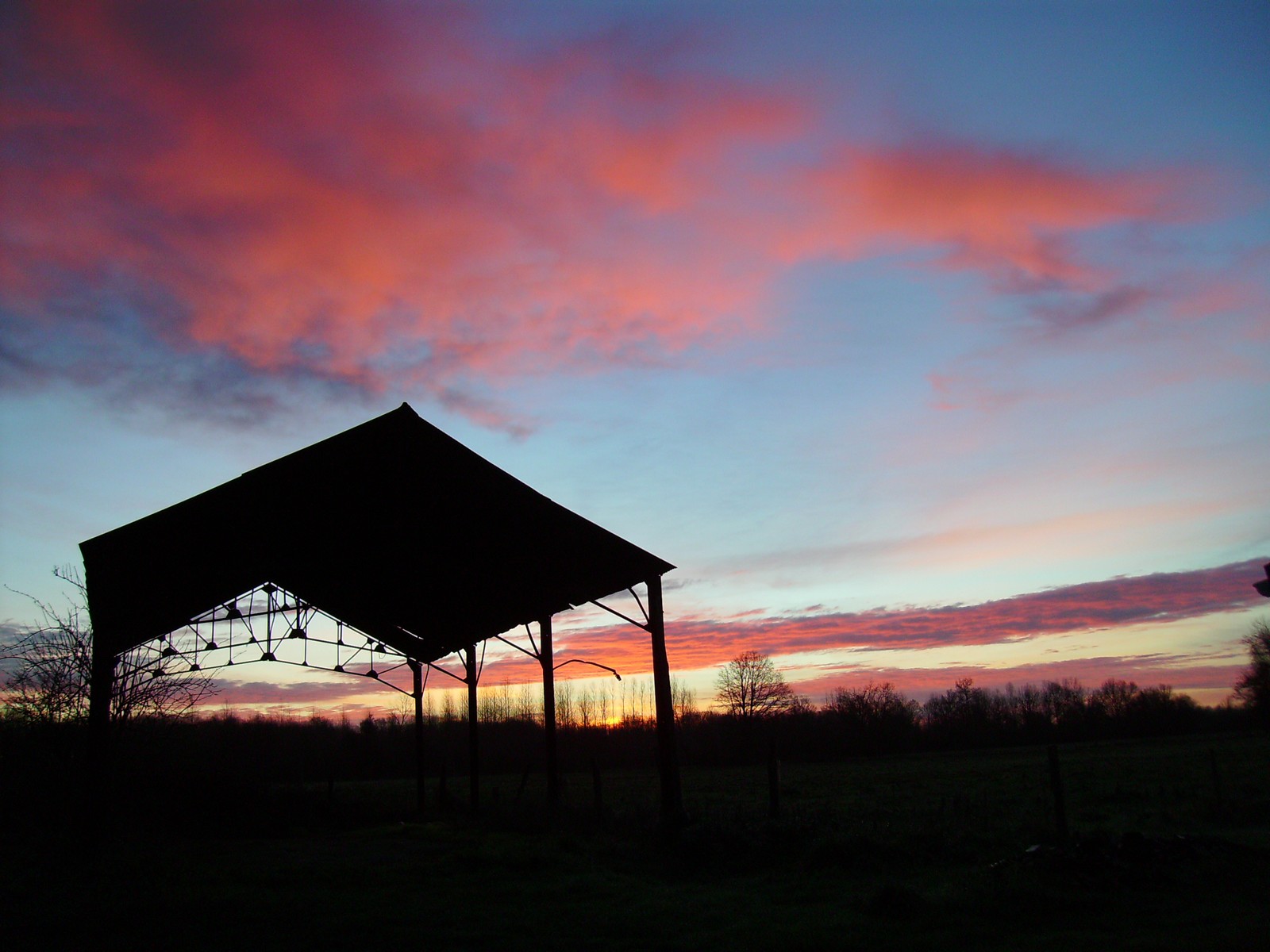 Wallpapers Nature Sunsets and sunrises Coucher violet