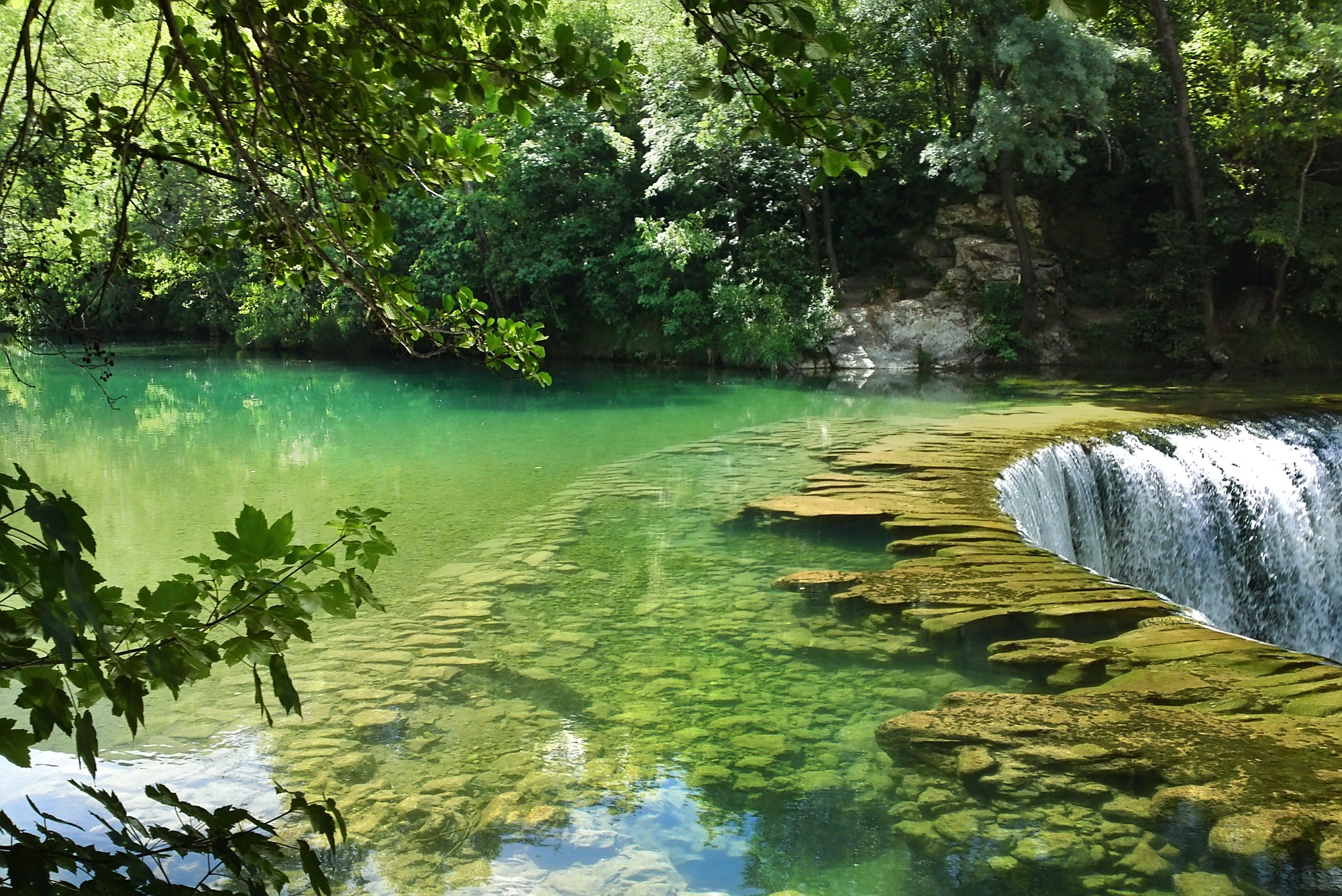 Fonds d'cran Voyages : Europe France > Languedoc-Roussillon cascade sur la vis (34)