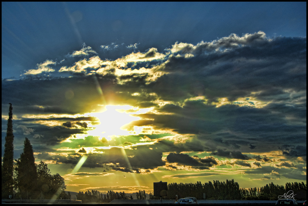 Wallpapers Nature Skies - Clouds sun eyes