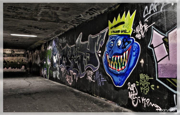 Fonds d'cran Art - Peinture Graffitis Blue Monster