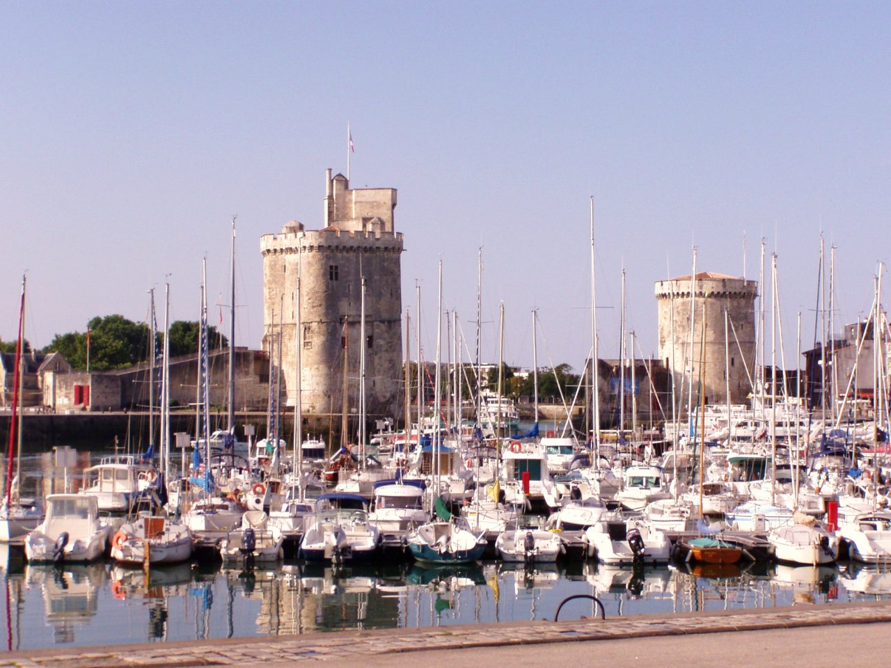 Fonds d'cran Bateaux Voiliers Le port de la Rochelle