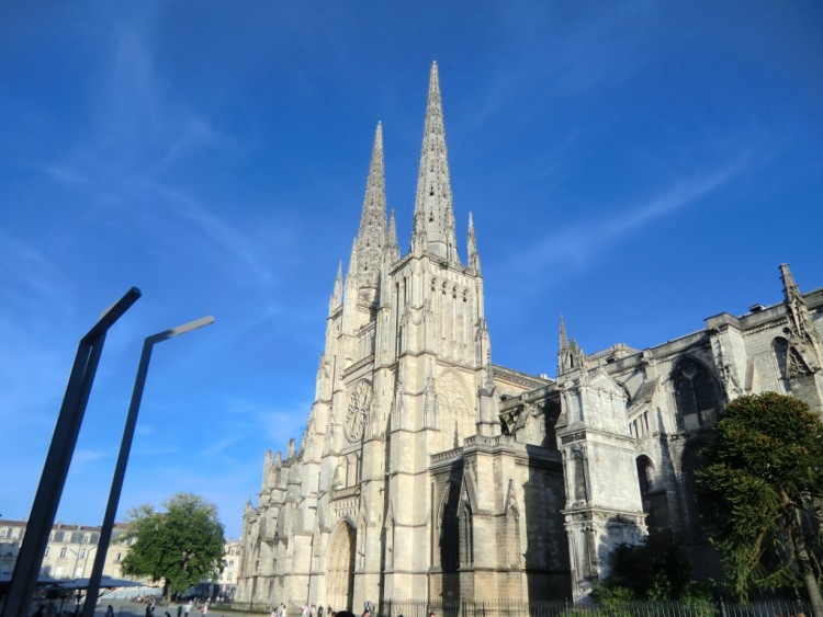 Fonds d'cran Constructions et architecture Edifices Religieux Ciel de bordeaux