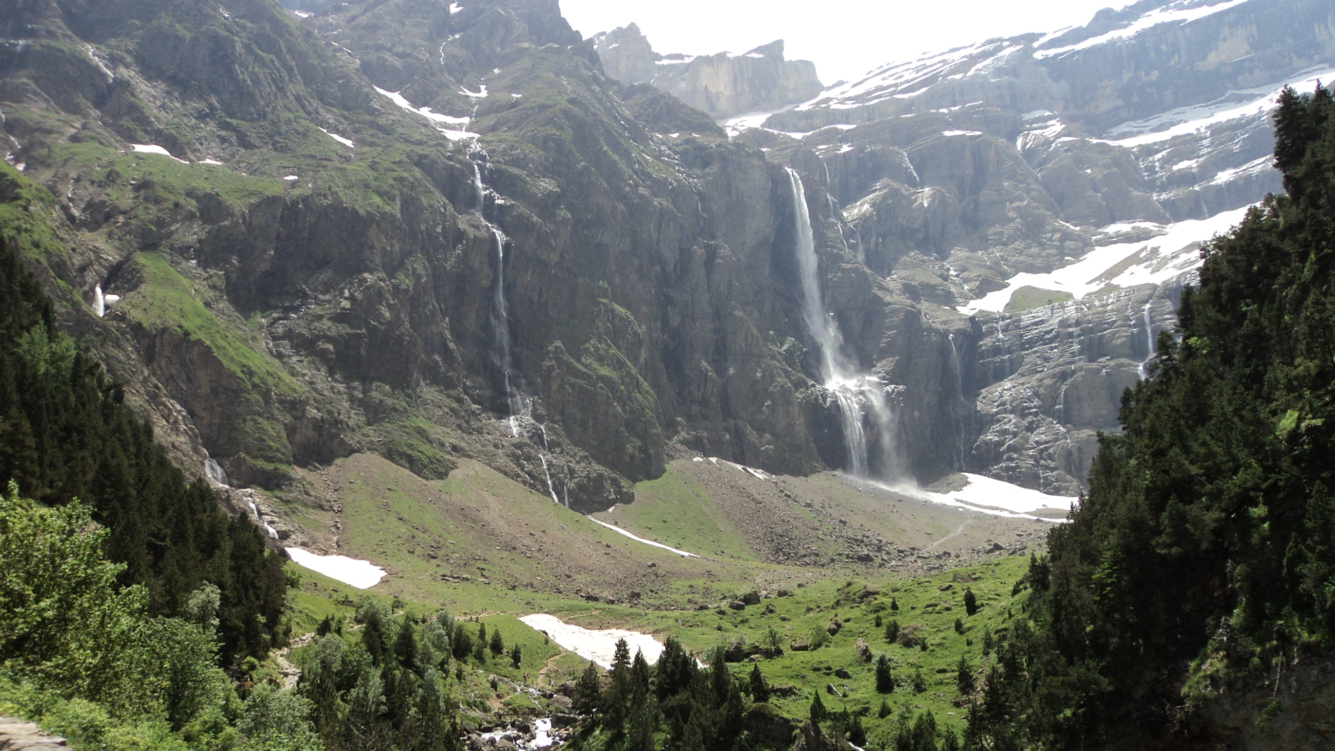 Wallpapers Nature Mountains Cirque de Gavarnie