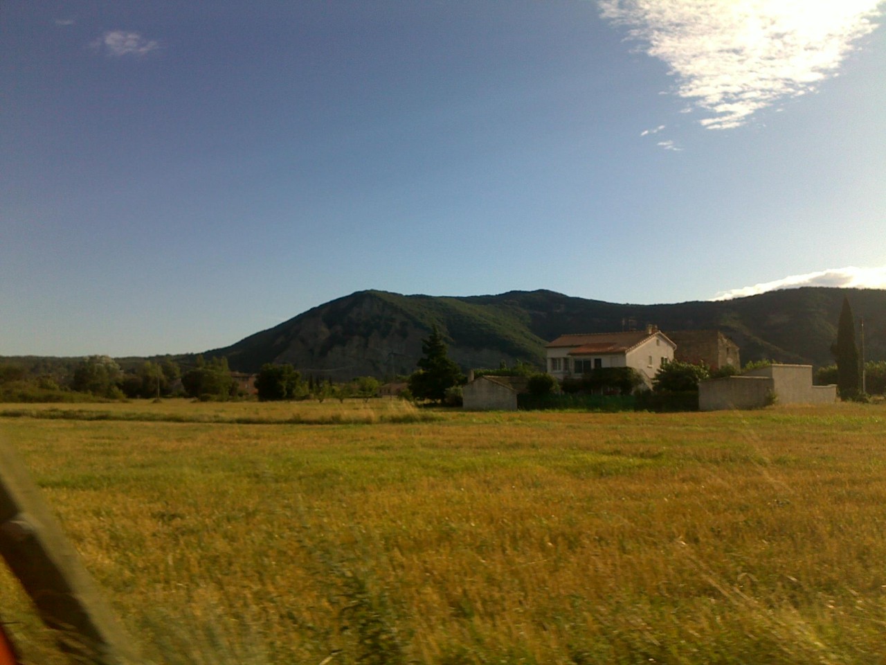 Fonds d'cran Voyages : Europe France > Ardche Paysage d'Ardche.