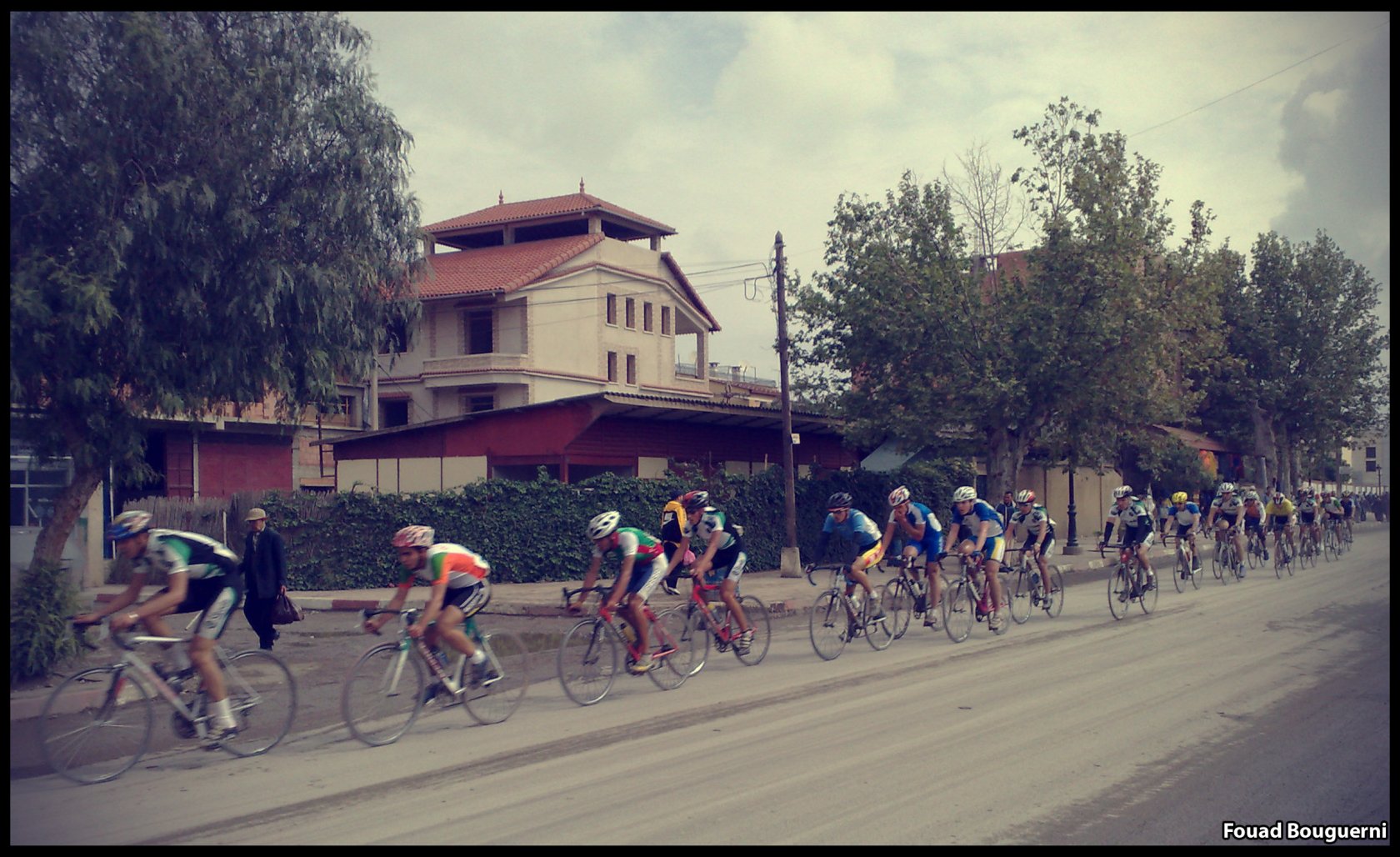 Fonds d'cran Sports - Loisirs Cyclisme Passage 3la el Houma