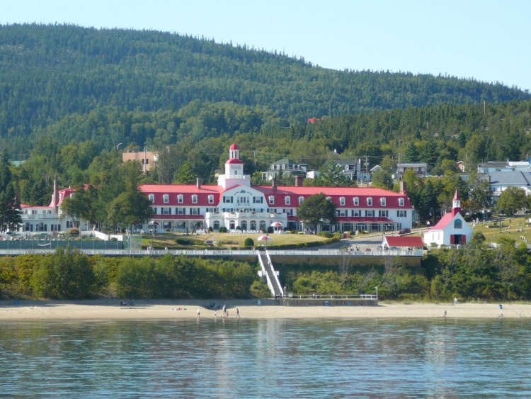 Fonds d'cran Constructions et architecture Constructions diverses Htel Tadoussac. Vue de L'embouchure du Fjord du Saguenay, Fleuve St-Laurent.