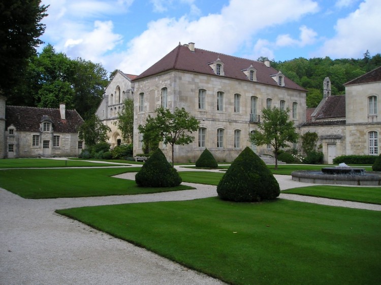 Fonds d'cran Constructions et architecture Edifices abbaye de fontenay-bourgogne