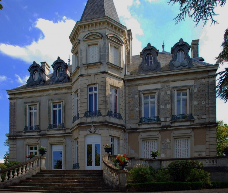 Fonds d'cran Constructions et architecture Chteaux - Palais chateau Lacheze