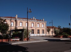 Fonds d'cran Constructions et architecture Gare de Montbrison Loire 42