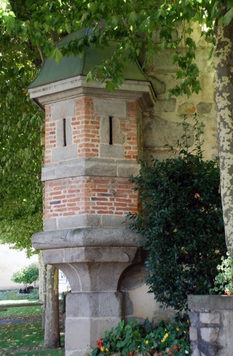 Wallpapers Constructions and architecture Buildings Tour d angle de la caserne de Vaux