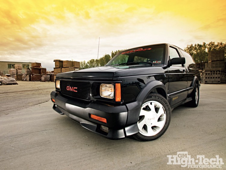 Fonds d'cran Voitures Gmc gmc typhoon (1993)