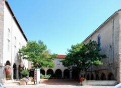 Fonds d'cran Constructions et architecture Mairie de Montbrison Loire 42