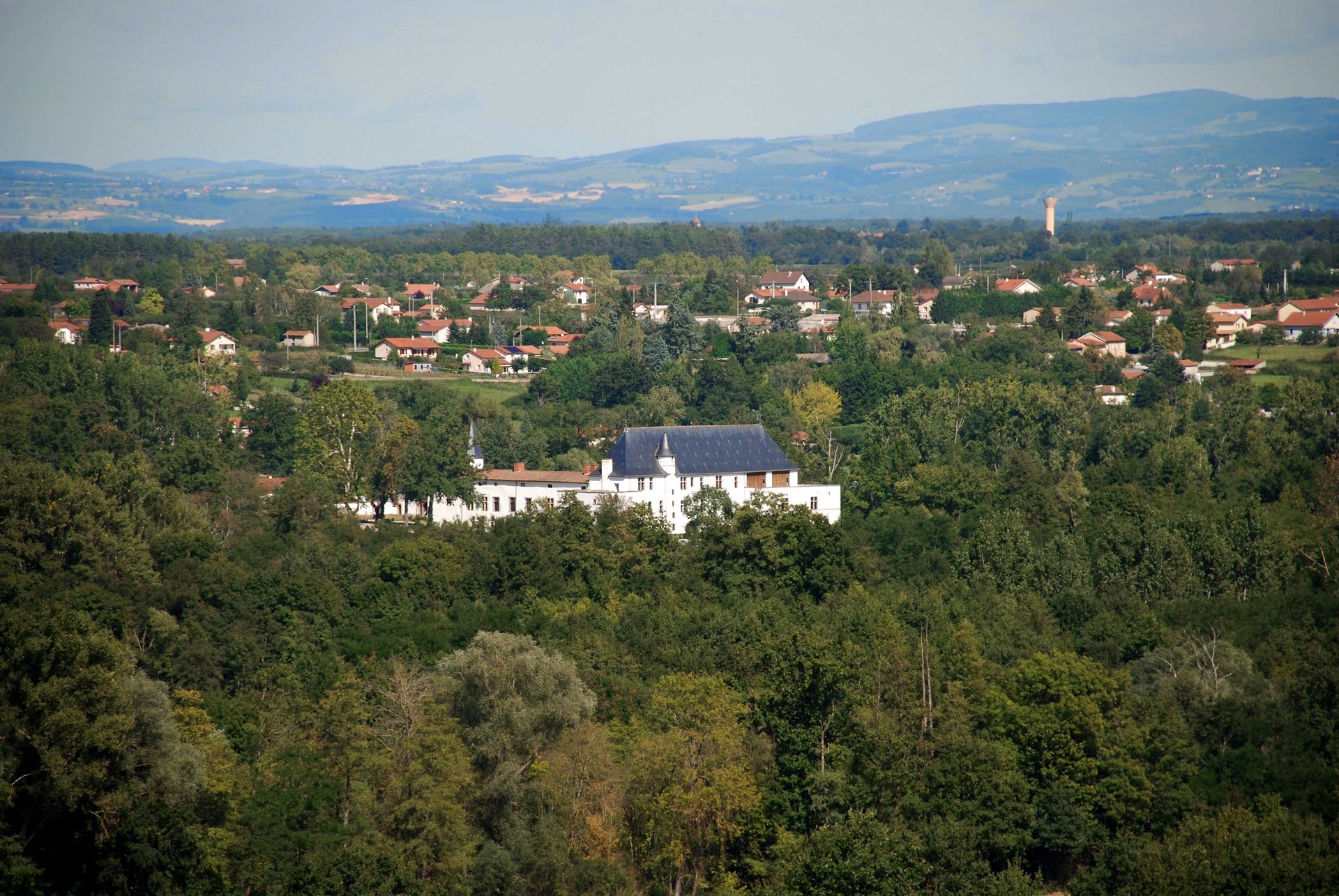 Fonds d'cran Constructions et architecture Chteaux - Palais La Bastie d Urf ; Loire 42