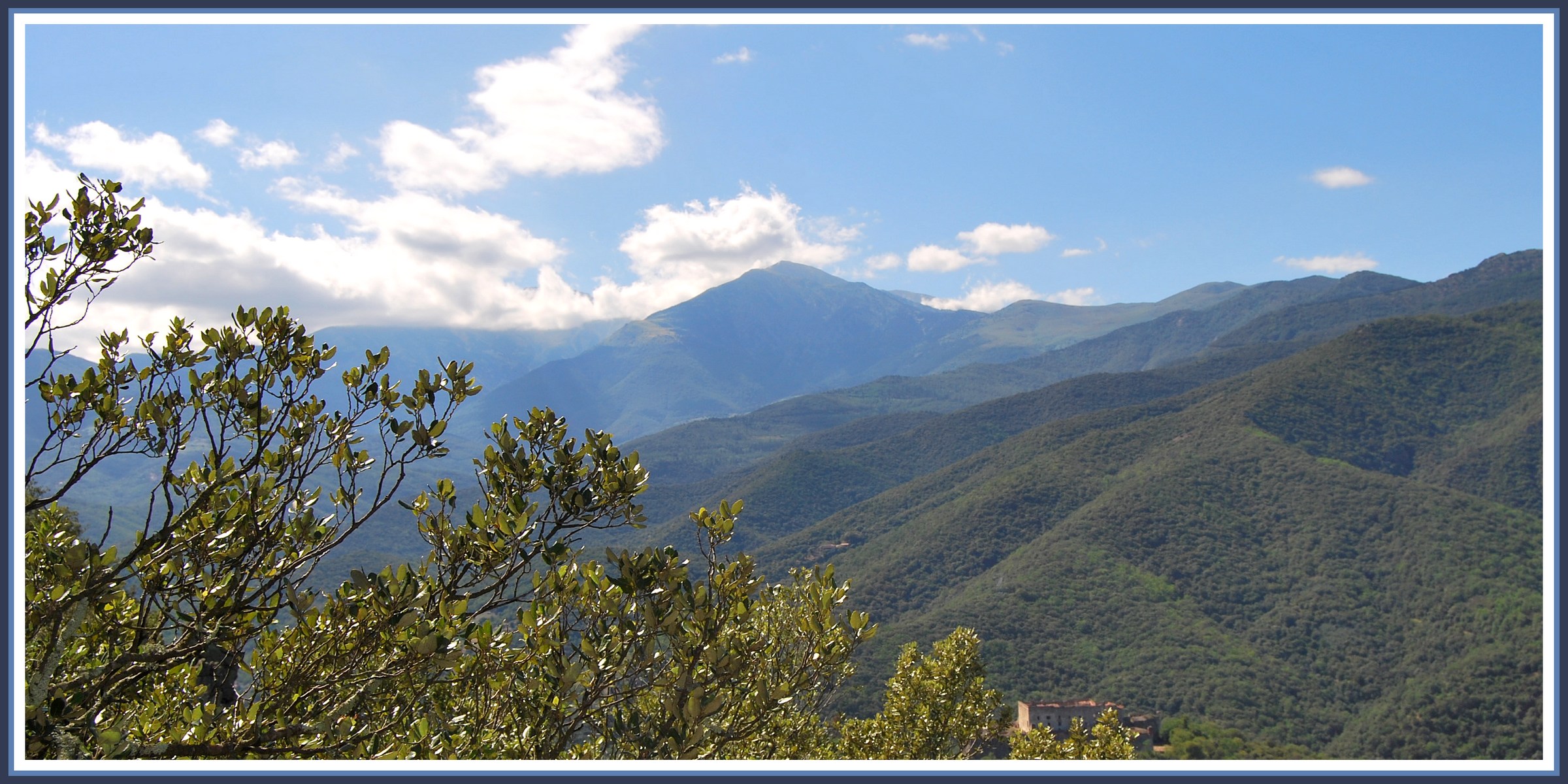 Fonds d'cran Nature Montagnes Chaine du Canigou (Pyrnes-Orientales)