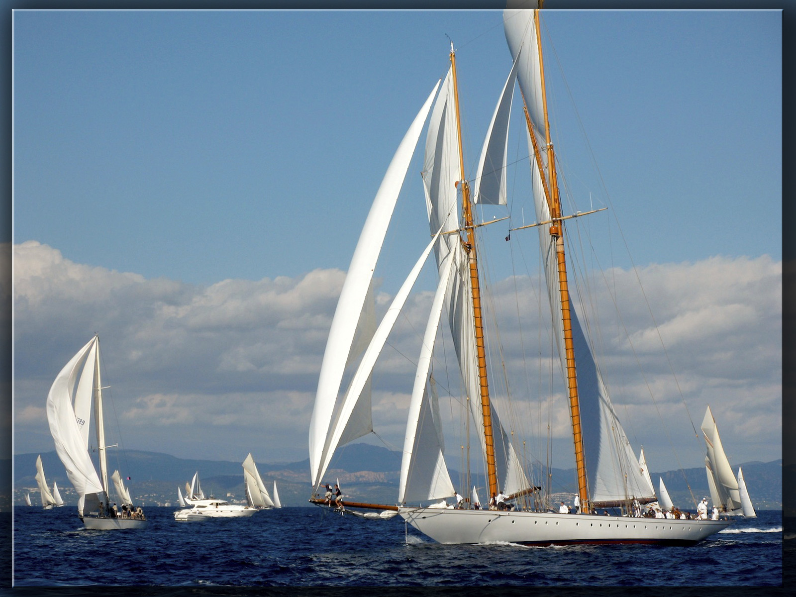 Fonds d'cran Bateaux Voiliers Voiles de Saint Tropez