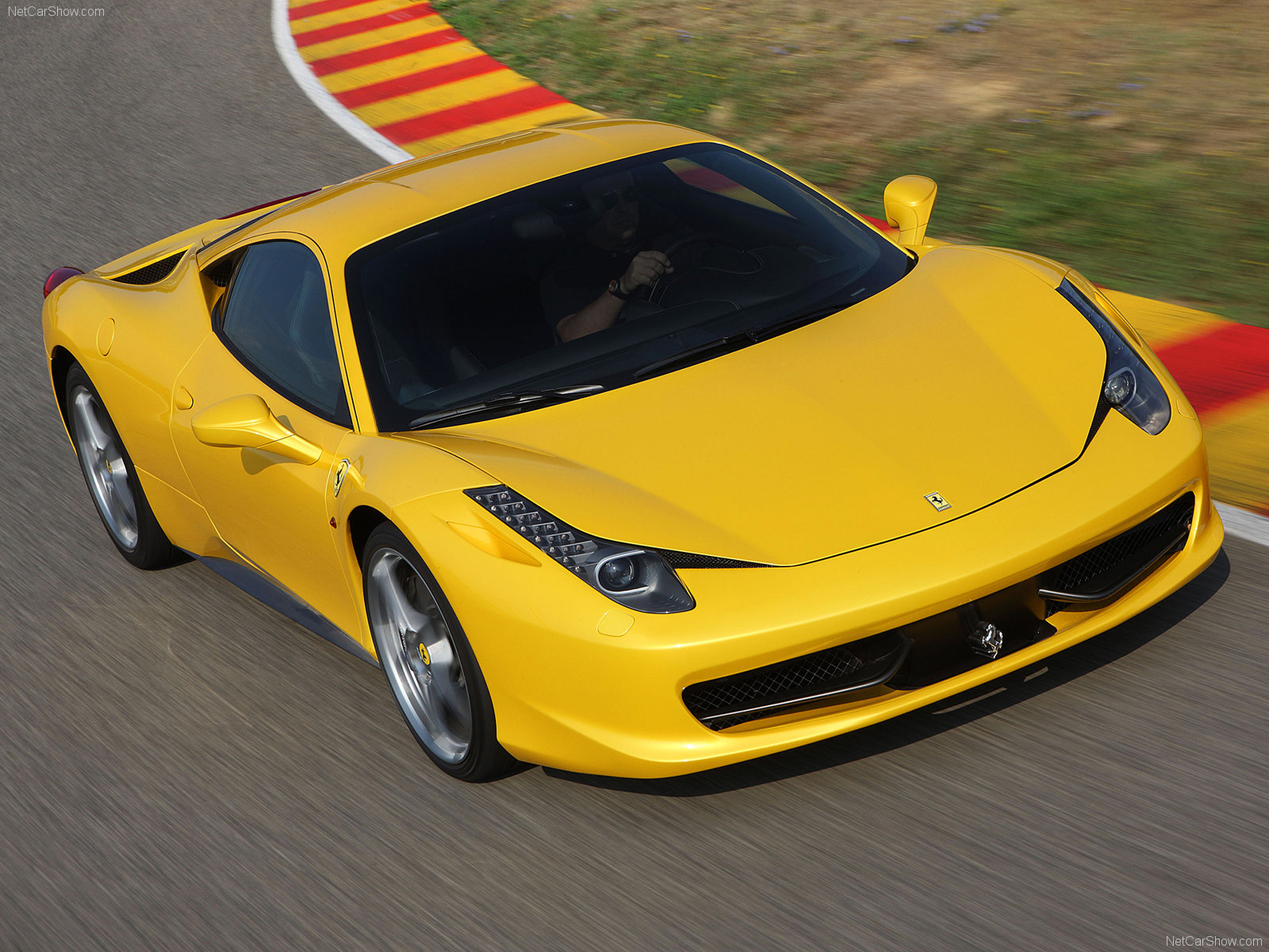 Fonds d'cran Voitures Ferrari ferrari 458 italia