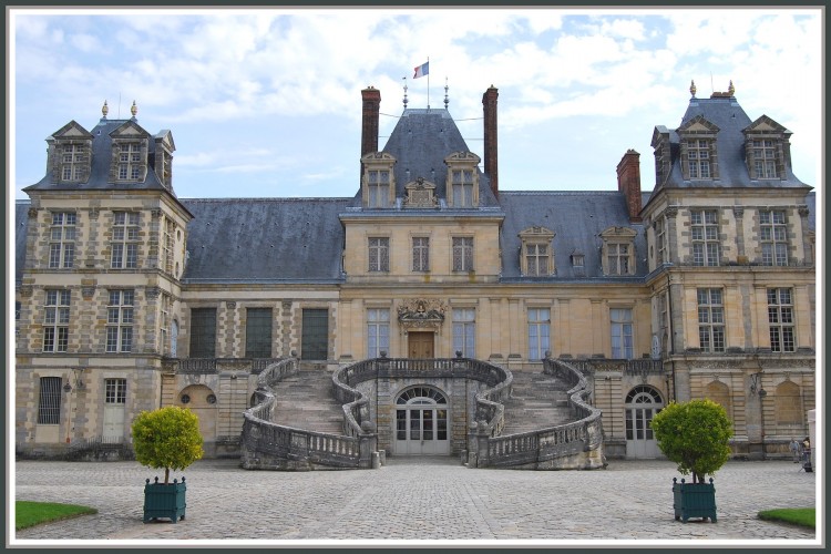 Fonds d'cran Constructions et architecture Chteaux - Palais Chateau de Fontainebleau