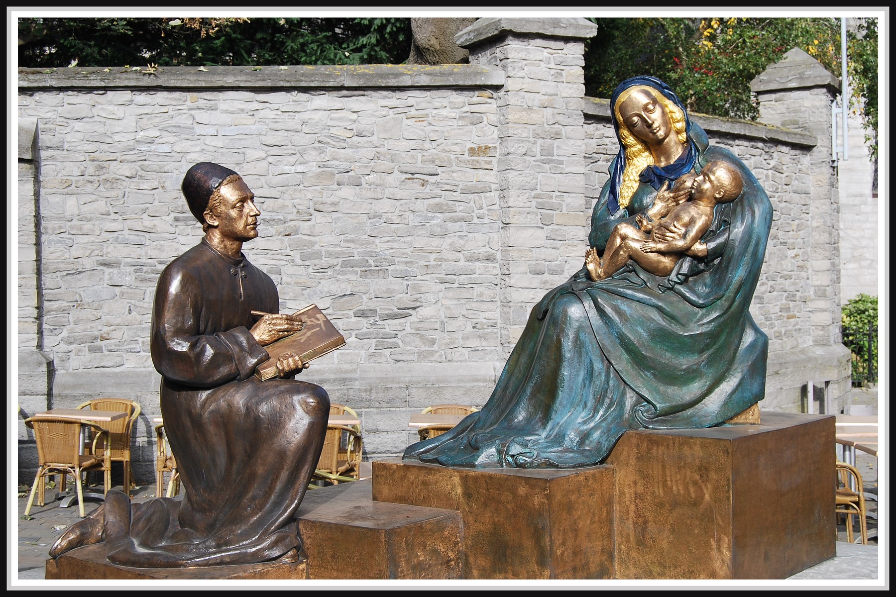 Fonds d'cran Objets Pierre Saint Luc peignant la Vierge - Tournai (Belgique)