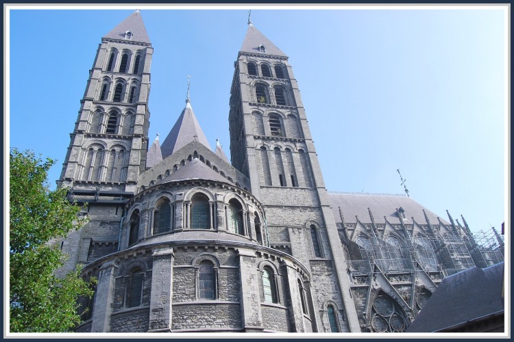 Fonds d'cran Constructions et architecture Edifices Religieux Tournai (Belgique) - Cathdrale Notre-Dame