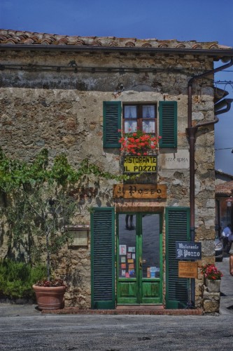 Fonds d'cran Voyages : Europe Italie Ristorante a Siena in HDR