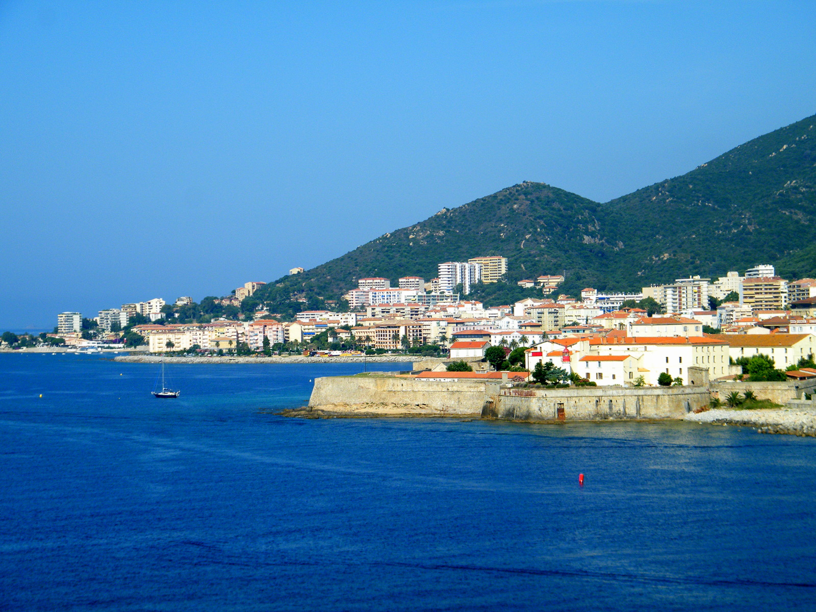 Fonds d'cran Voyages : Europe France > Corse Ajaccio