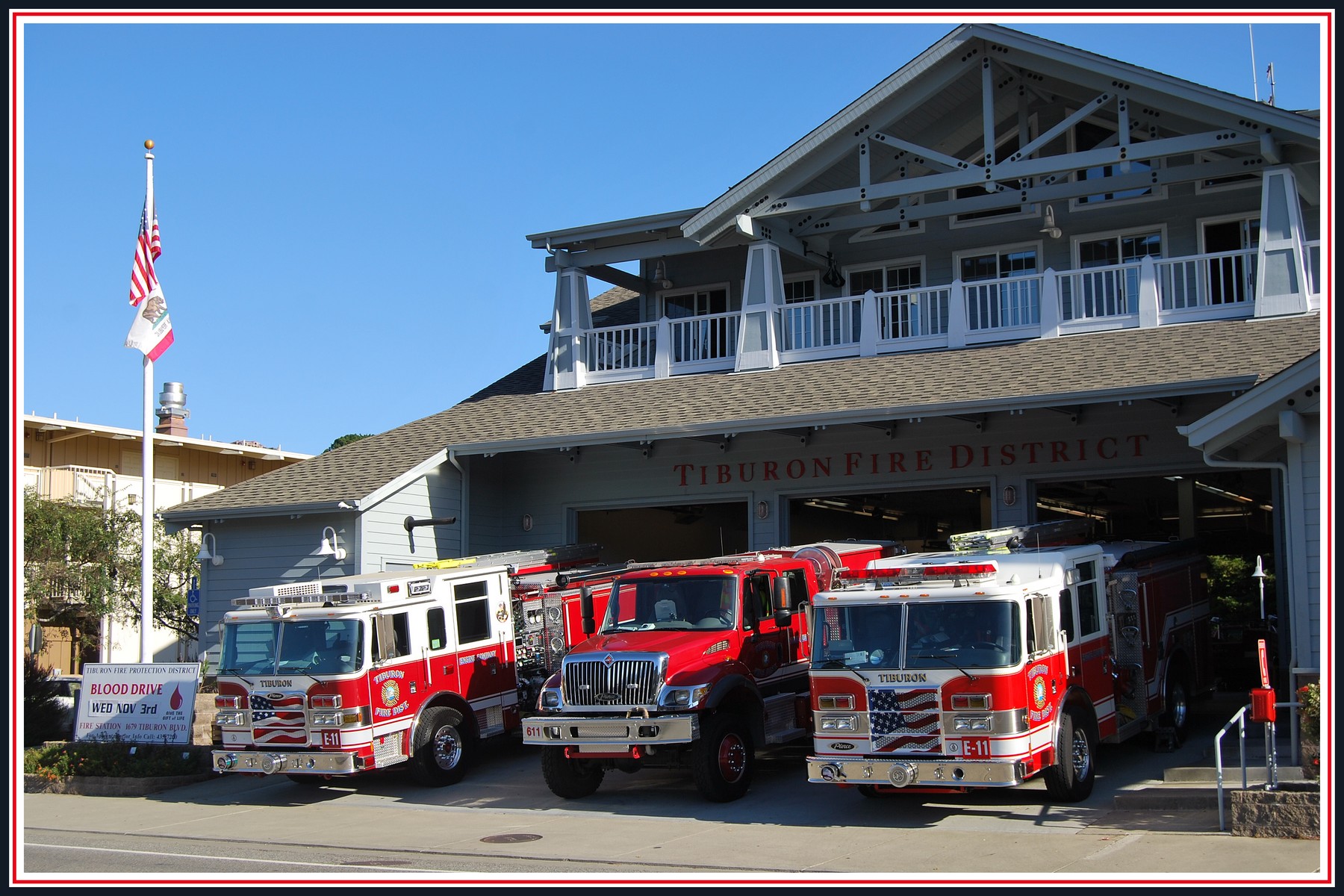 Wallpapers Various transports Trucks La caserne des pompiers  Tiburon (Californie)