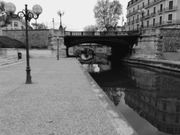 Fonds d'cran Voyages : Europe France > Languedoc-Roussillon Pont sur le canal