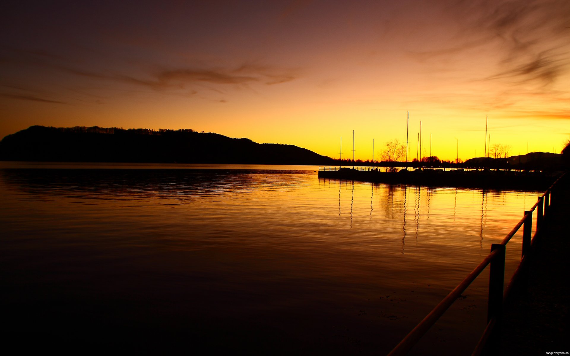 Fonds d'cran Nature Lacs - Etangs Couch de soleil au bord du lac