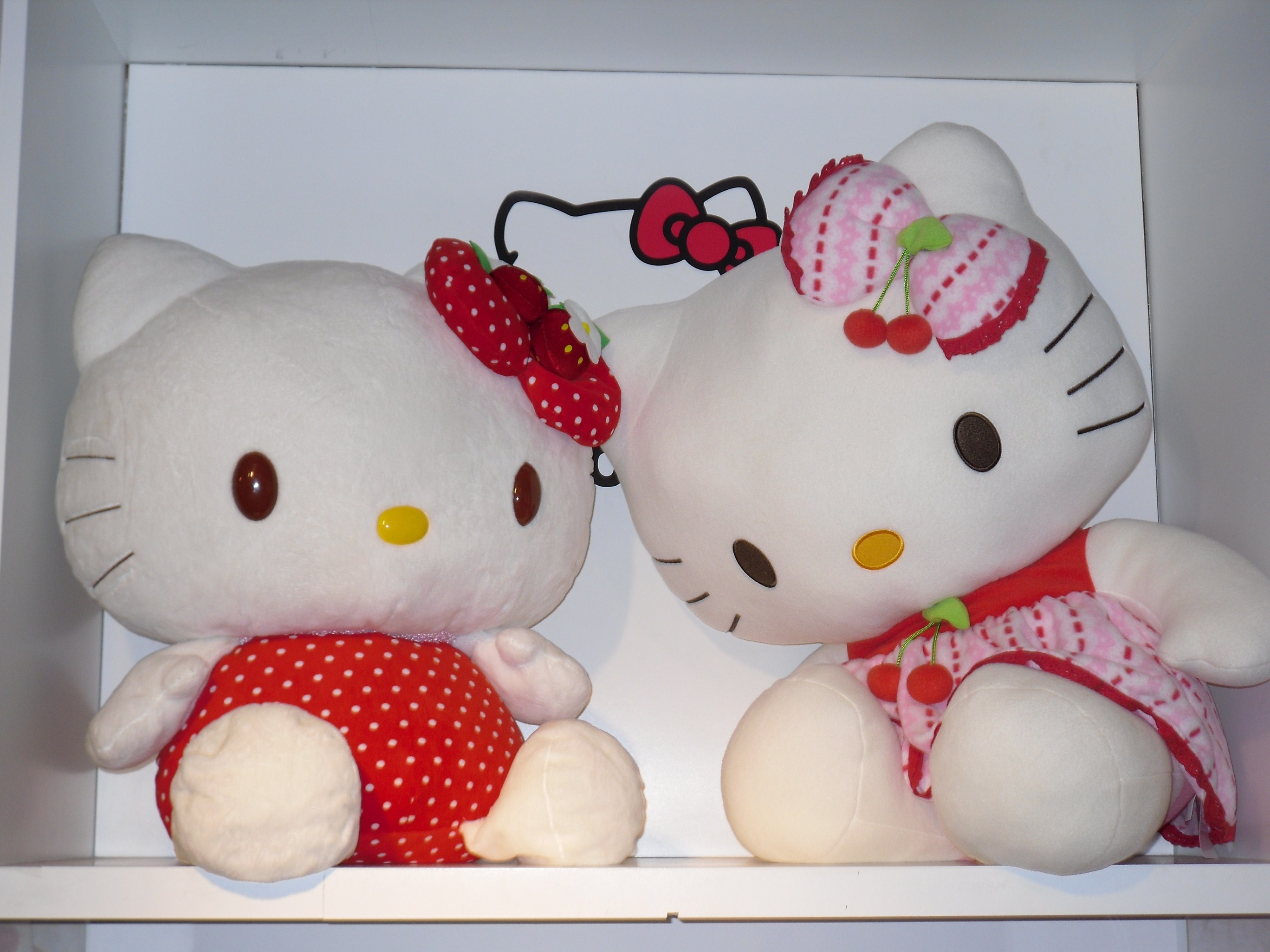 Wallpapers Objects Cuddly Hello Kitty