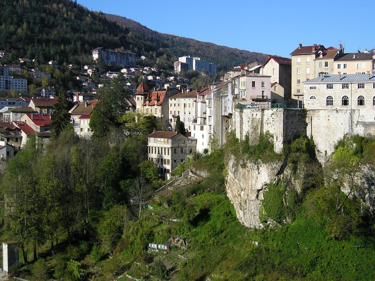 Wallpapers Constructions and architecture Cities - Towns St-Claude : vieux quartier de la Grenette