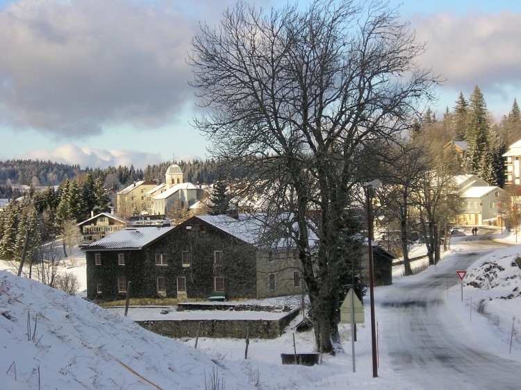 Wallpapers Nature Saisons - Winter Village sous la neige 