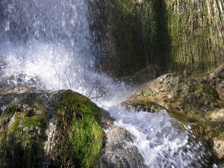 Fonds d'cran Nature Cascades - Chutes Cascade de Douvres