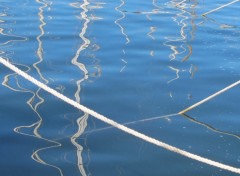 Fonds d'cran Nature Reflets dans le port de Porquerolles