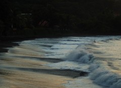 Fonds d'cran Nature Vague au coucher du soleil