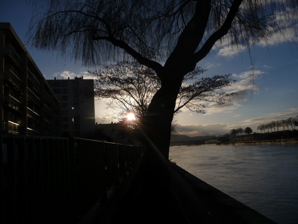 Fonds d'cran Nature Fleuves - Rivires - Torrents Comme un oeil