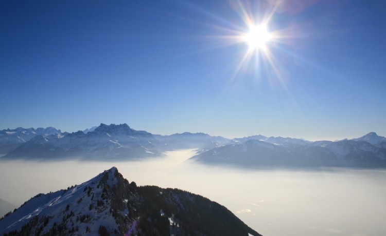 Fonds d'cran Nature Montagnes Dents du Midi et mer de brouillard