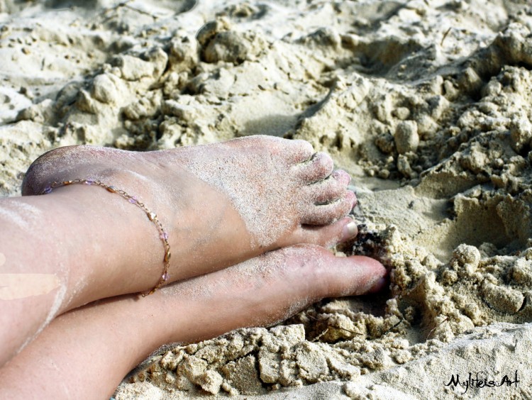 Fonds d'cran Hommes - Evnements Femmes - Fminit Pieds dans le sable