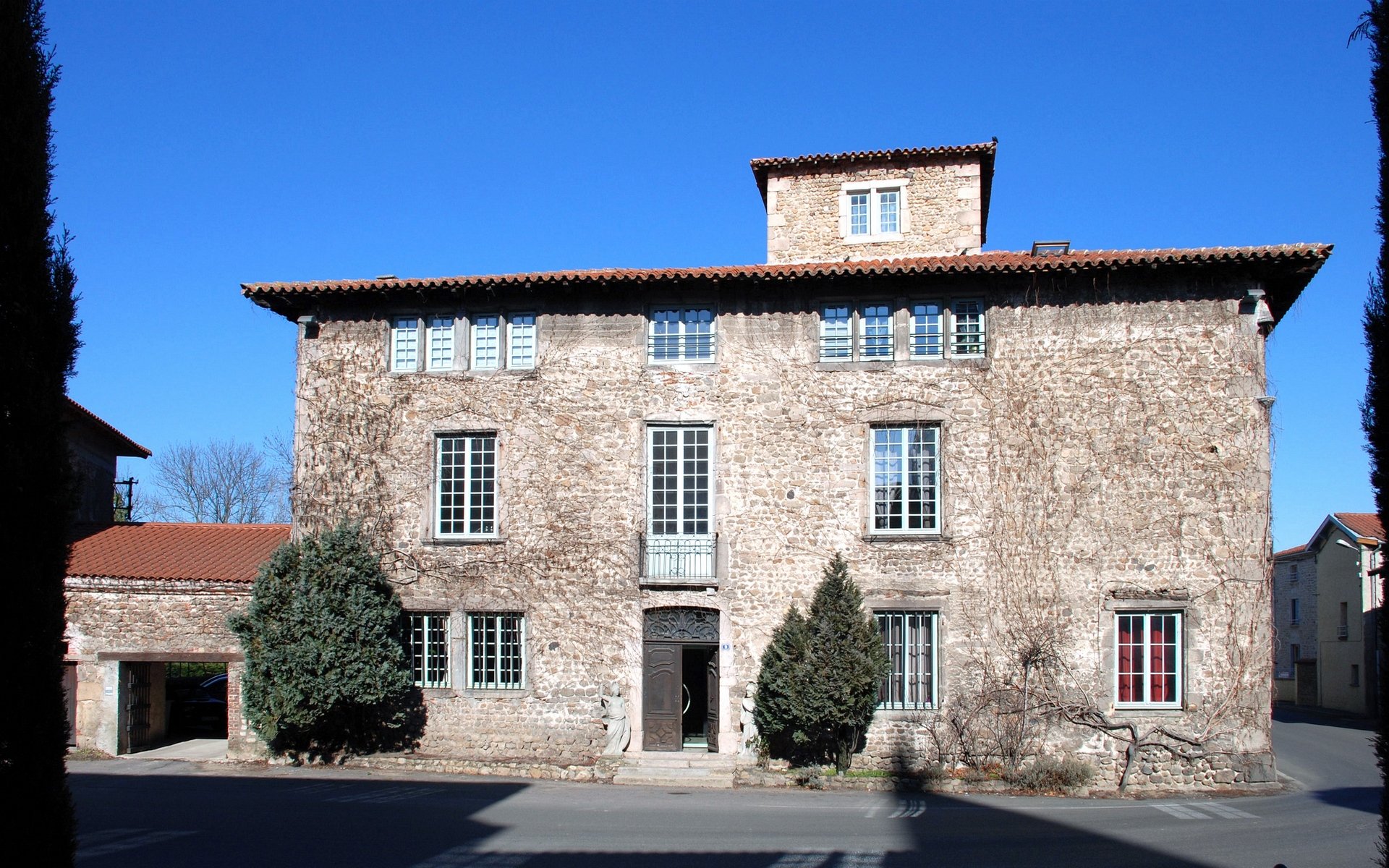 Fonds d'cran Constructions et architecture Chteaux - Palais Manoir du Colombier a st Marcellin en Forez ,Loire 42