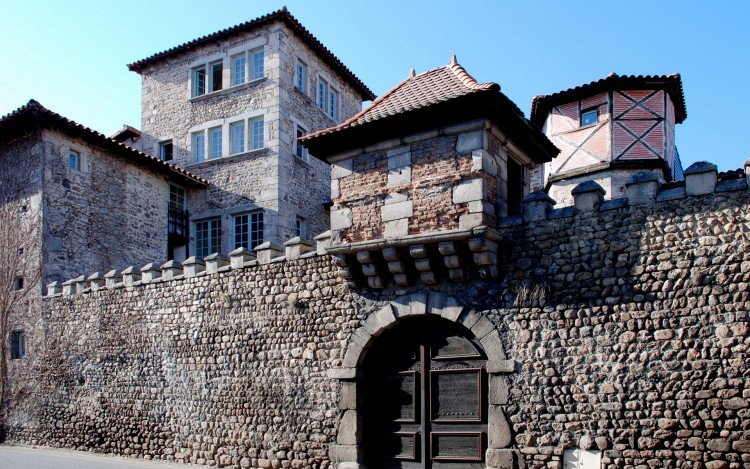 Fonds d'cran Constructions et architecture Chteaux - Palais Manoir du Colombier a st Marcellin en Forez ,Loire 42