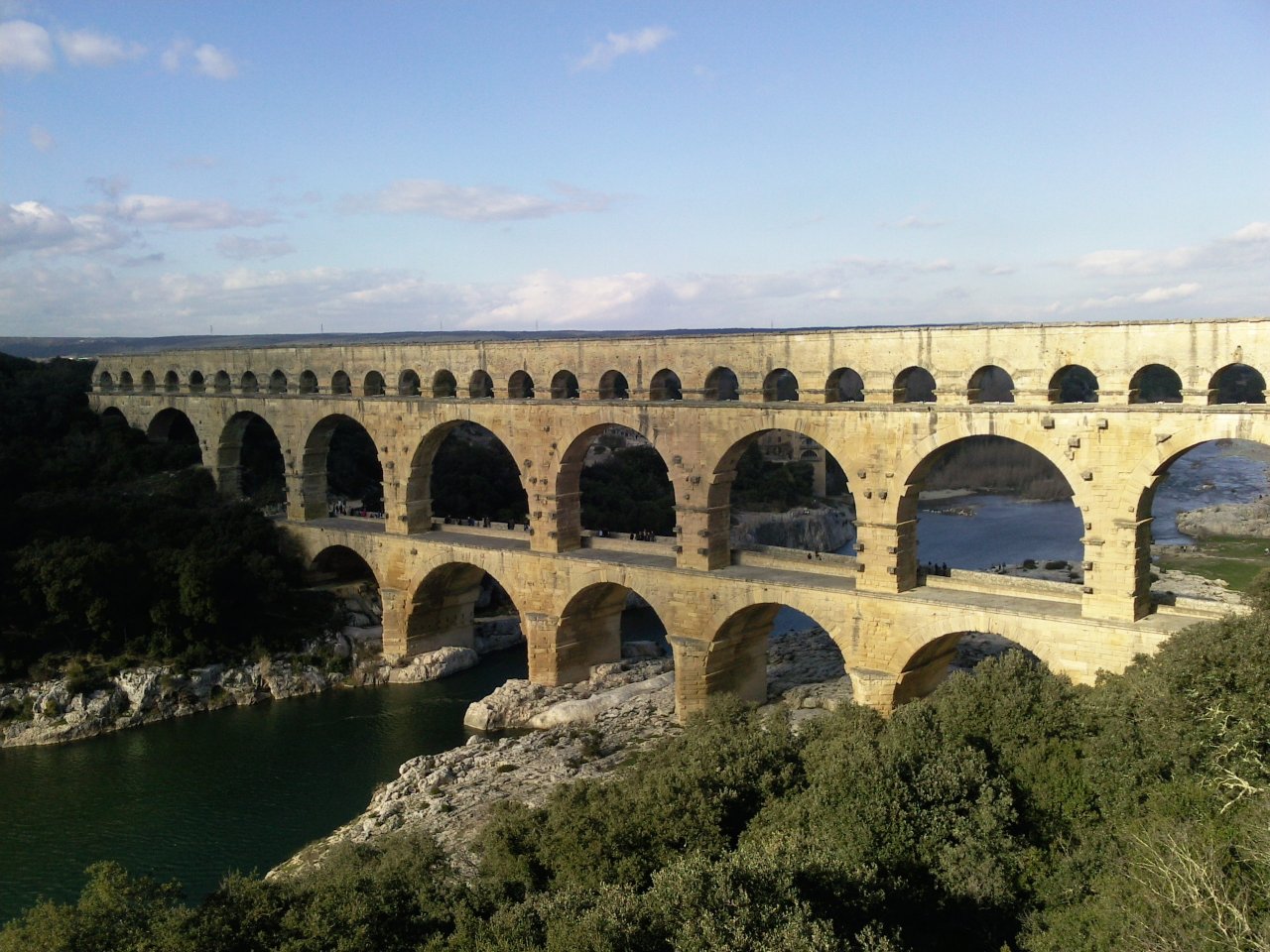 Fonds d'cran Constructions et architecture Ponts - Aqueducs pont du gard