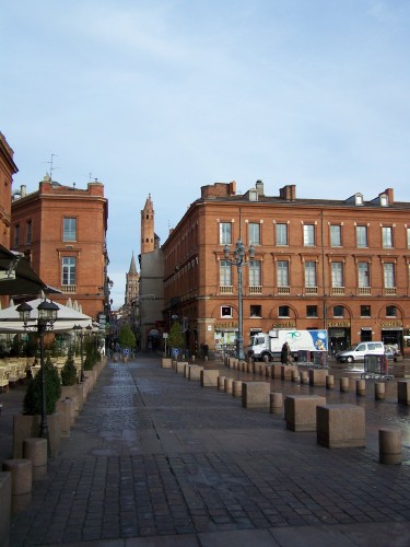 Fonds d'cran Constructions et architecture Villes - Villages Rue du taur